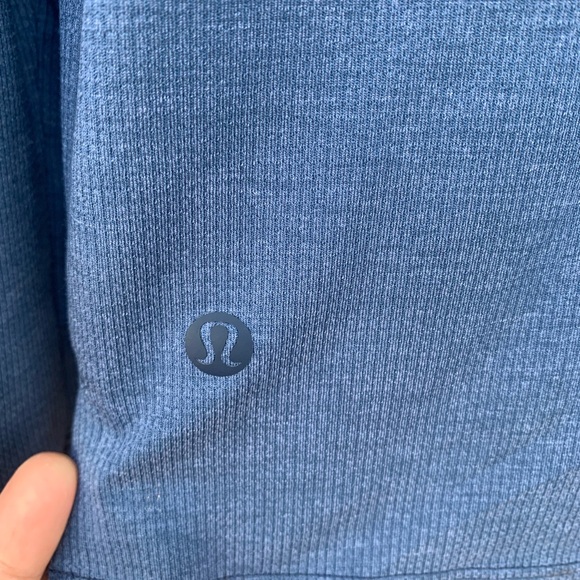 NWT Lululemon men's long sleeve t-shirt size Medium. - Picture 4 of 7